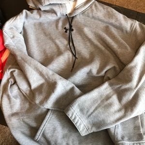 Men’s Large Under Armour Hoodie